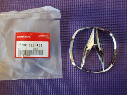 Acura TSX Front emblem Model year: 2004-2008 Part number: 75700-SEC-A00